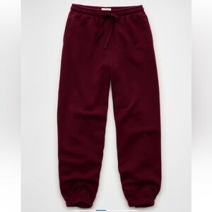 AE 🌹Everyday Burgundy Luxe Sweatpant